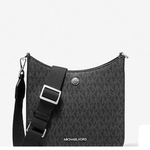 NWT. Michael Kors Briley small logo messenger bag.